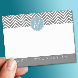 Gray und Pastel Blue Chevrons mit Custom Monogram Post-it Klebezettel
