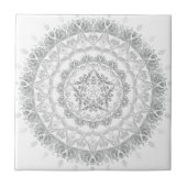 Gray White Floral Damask Mandala Fliese (Vorderseite)