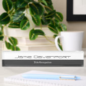 Gray White Minimal Moderne Bold Namensplakette