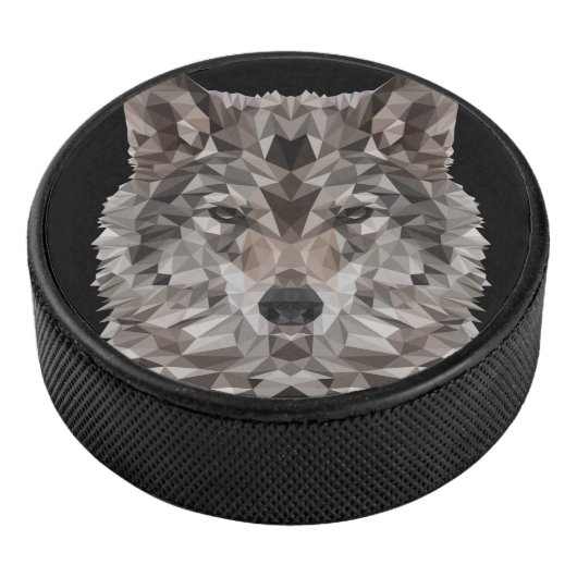 Gray Wolf Geometric Portrait Eishockey Puck (3/4)