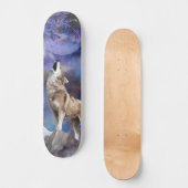 Gray Wolf Howling auf dem Mond Skate Deck Skateboard (Vorderseite)