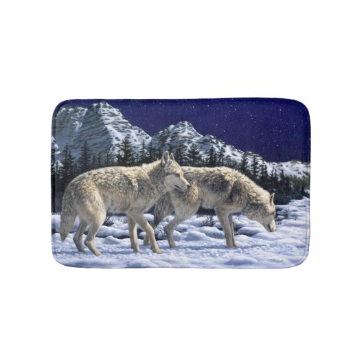 Gray Wolves in Snowy Wintermountains Badematte (Vorderseite)