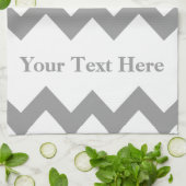 Gray Zickzack mit anpassbarem Text Handtuch (Gefaltet)