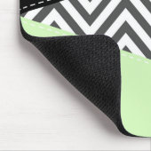 Gray Zigzag, grau Zickzack, Mint, Ihr Name Mousepad (Ecke)