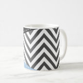 Gray Zigzag, grau Zickzack, Zigzag Muster, blau Kaffeetasse (VorderseiteRechts)
