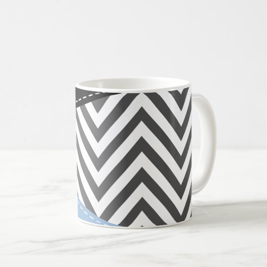 Gray Zigzag, grau Zickzack, Zigzag Muster, blau Kaffeetasse (VorderseiteRechts)