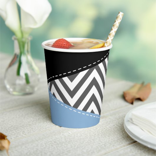 Gray Zigzag, grau Zickzack, Zigzag Muster, blau Pappbecher (In Situ)