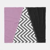 Gray Zigzag, grau Zickzack, Zigzag Muster, Lila Fleecedecke (Vorderseite (Horizontal))