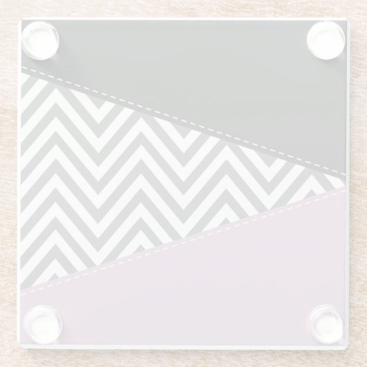 Gray Zigzag, grau Zickzack, Zigzag Muster, Lila Glasuntersetzer (Rückseite)