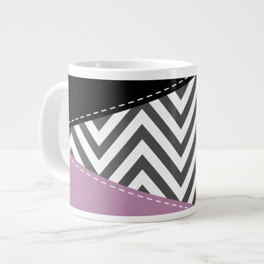 Gray Zigzag, grau Zickzack, Zigzag Muster, Lila Jumbo-Tasse (Vorderseite Links)