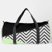 Gray Zigzag, grau Zickzack, Zigzag Muster, Minze Duffle Bag (Rückseite)