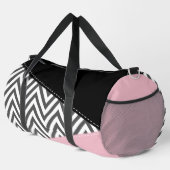 Gray Zigzag, Gray Chevron, Zigzag Pattern, Pink Duffle Bag (Rechte Ecke)