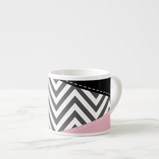 Gray Zigzag, Gray Chevron, Zigzag Pattern, Pink Espressotasse (Vorderseite Rechts)