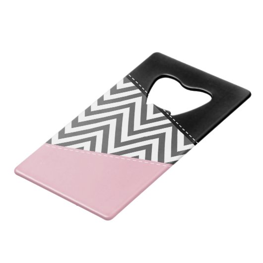 Gray Zigzag, Gray Chevron, Zigzag Pattern, Pink Geldbeutel Flaschenöffner (Vorderseite Schrägansicht)