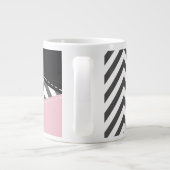 Gray Zigzag, Gray Chevron, Zigzag Pattern, Pink Jumbo-Tasse (Rückseite)