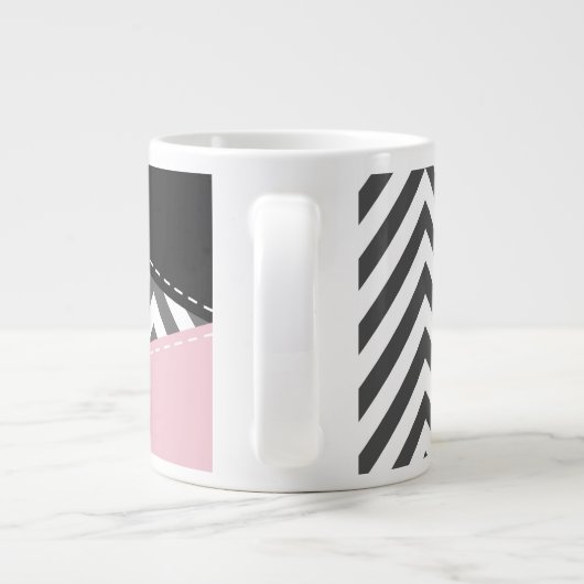 Gray Zigzag, Gray Chevron, Zigzag Pattern, Pink Jumbo-Tasse (Rückseite)
