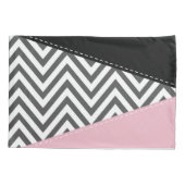 Gray Zigzag, Gray Chevron, Zigzag Pattern, Pink Kissenbezug (Rückseite)