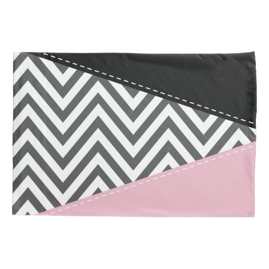 Gray Zigzag, Gray Chevron, Zigzag Pattern, Pink Kissenbezug (Rückseite)