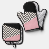 Gray Zigzag, Gray Chevron, Zigzag Pattern, Pink Ofenhandschuh & Topflappen-Set (Vorderseite/Rückseite)