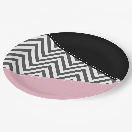 Gray Zigzag, Gray Chevron, Zigzag Pattern, Pink Pappteller (Schrägansicht)