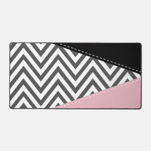 Gray Zigzag, Gray Chevron, Zigzag Pattern, Pink Schreibtischunterlage (Vorderseite)