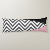 Gray Zigzag, Gray Chevron, Zigzag Pattern, Pink Seitenschläferkissen (Rückseite)