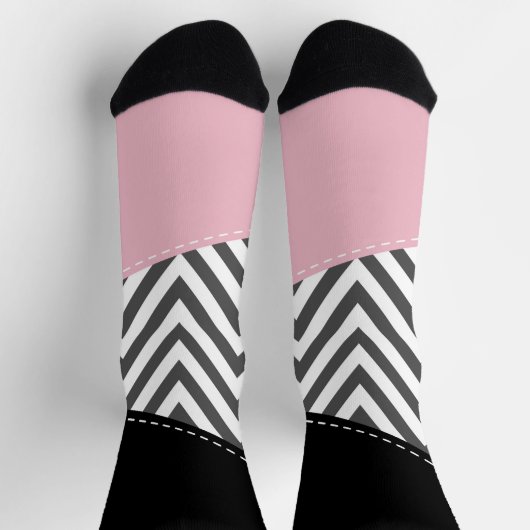 Gray Zigzag, Gray Chevron, Zigzag Pattern, Pink Socken (Oben)