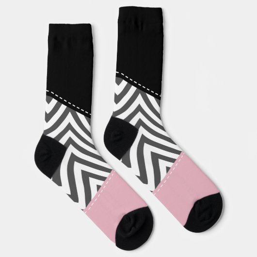 Gray Zigzag, Gray Chevron, Zigzag Pattern, Pink Socken (Rechts)