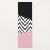 Gray Zigzag, Gray Chevron, Zigzag Pattern, Pink Yogamatte (Vorderseite)