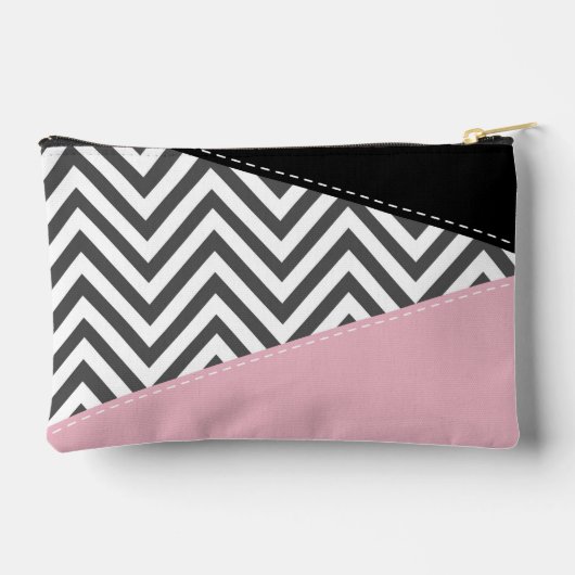 Gray Zigzag, Gray Chevron, Zigzag Pattern, Pink Zubehörtasche (Rückseite)