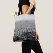 GRAYSCALE AERIAL FOTO CITY TASCHE (Von Nahem)