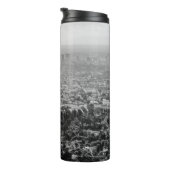 GRAYSCALE AERIAL FOTO CITY THERMOSBECHER (Nach rechts gedreht)