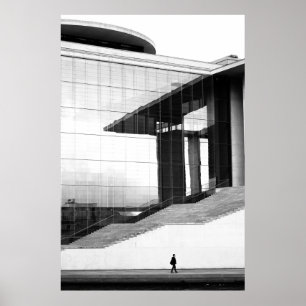GRAYSCALE FOTO DER MENSCHEN AUF KONKRETEN PAVEMEN POSTER