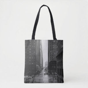 GRAYSCALE FOTO DER STADTSTRASSE TASCHE