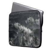 GRAYSCALE FOTO DES BERGBERGES LAPTOPSCHUTZHÜLLE (Vorderseite Links)