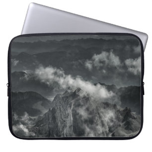 GRAYSCALE FOTO DES BERGBERGES LAPTOPSCHUTZHÜLLE