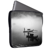 GRAYSCALE FOTO VON ZWEI ROW BOOTEN LAPTOPSCHUTZHÜLLE (Vorne Rechts)