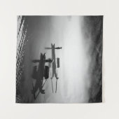 GRAYSCALE FOTO VON ZWEI ROW BOOTEN WANDTEPPICH (Vorderseite (Horizontal))
