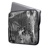 GRAYSCALE FOTO ZEBRAS LAPTOPSCHUTZHÜLLE (Vorderseite Links)