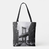 GRAYSCALE FOTOGRAFIE DER BROOKLYN-BRÜCKE TASCHE (Rückseite)