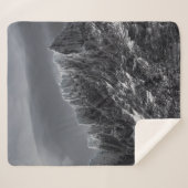 GRAYSCALE FOTOGRAFIE DES BERGES SHERPADECKE (Vorderseite (Horizontal))