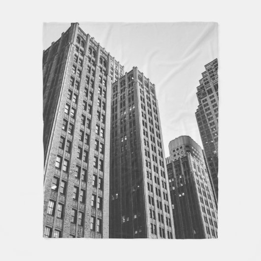 GRAYSCALE-FOTOGRAFIE MIT NIEDRIGEM WINKEL FLEECEDECKE (Vorderseite)