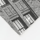 GRAYSCALE-FOTOGRAFIE MIT NIEDRIGEM WINKEL FLEECEDECKE (Ecke)