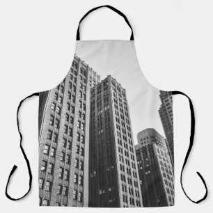 GRAYSCALE-FOTOGRAFIE MIT NIEDRIGEM WINKEL SCHÜRZE