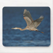 Great Blue Heron in Flight Mouse Pad Mousepad (Vorne)