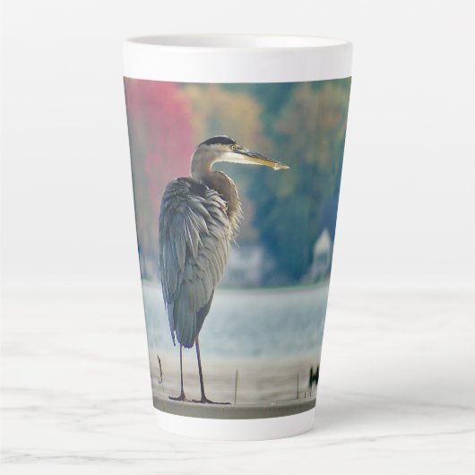 Great Blue Heron on Dock Latte Tasse (Vorderseite)