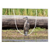 Great Blue Heron stehend in Lake Champlain Große Geschenktüte (Rückseite)