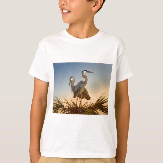 Great Blue Herons at Sunrise T-Shirt (Vorderseite)