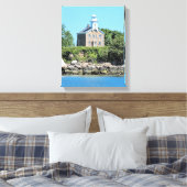 Great Captain Island Lighthouse CT Wrapped Canvas Leinwanddruck (Insitu (Schlafzimmer))