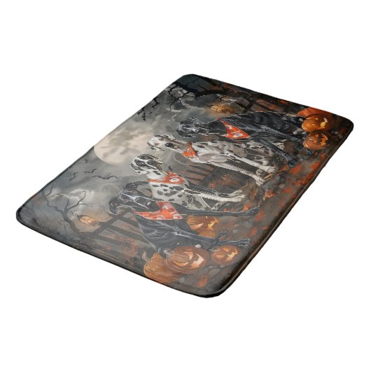 Great Dane Halloween Spooky Badematte (Schrägansicht)